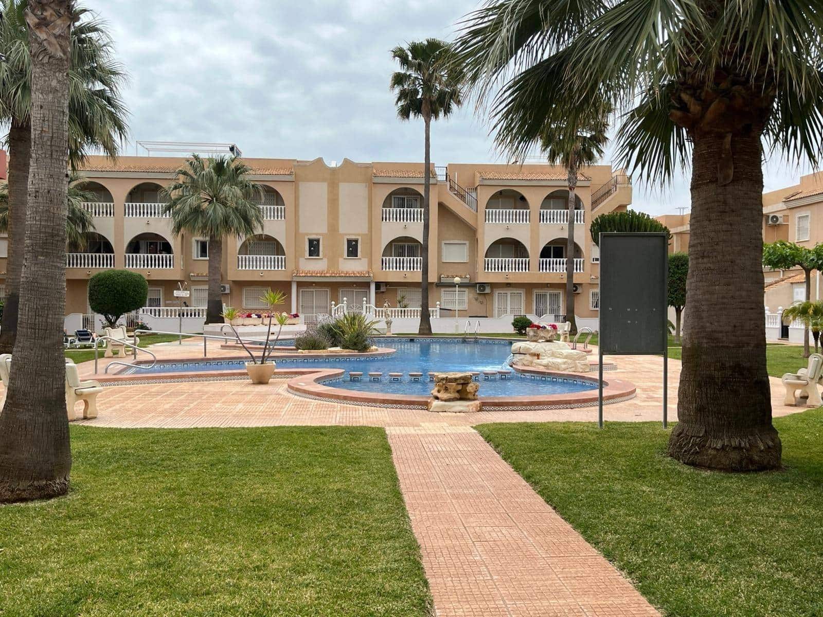 2 sovrum Strandlägenhet till salu i Los Alcazares med pool - 222 000 € (Ref: 9824001)