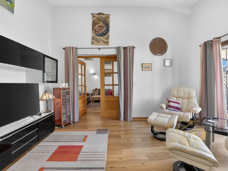 3 bedroom Villa for sale in Torrevieja with pool - € 496,000 (Ref: 9824004)