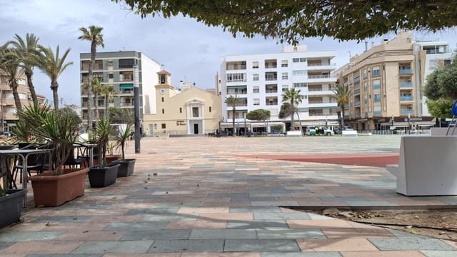2 slaapkamer Appartement te koop in Gaspar Perelló, Torrevieja met garage - € 165.000 (Ref: 9824005)