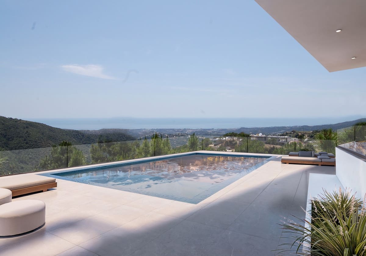 4 slaapkamer Villa te koop in Benahavis - € 3.495.000 (Ref: 9824874)