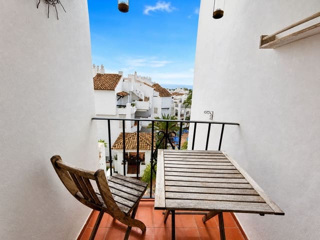 2 soverom Villa til salgs i La Duquesa / Puerto de la Duquesa, Manilva med svømmebasseng garasje - € 280 000 (Ref: 9824877)