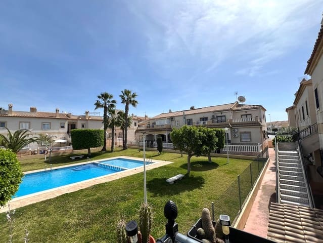 2 makuuhuone Bungalow myytävänä paikassa Torrevieja mukana uima-altaan - 180 000 € (Ref: 9824880)