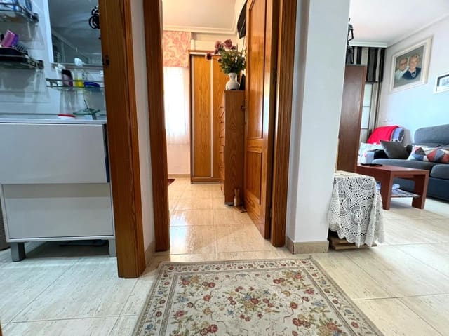 2 makuuhuone Bungalow myytävänä paikassa Torrevieja mukana uima-altaan - 180 000 € (Ref: 9824880)