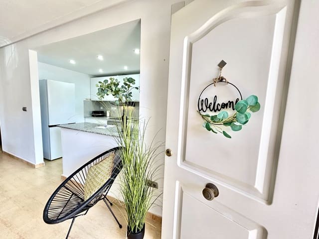 2 soveværelse Lejlighed til salg i Villamartin, Orihuela med garage - € 159.950 (Ref: 9824894)