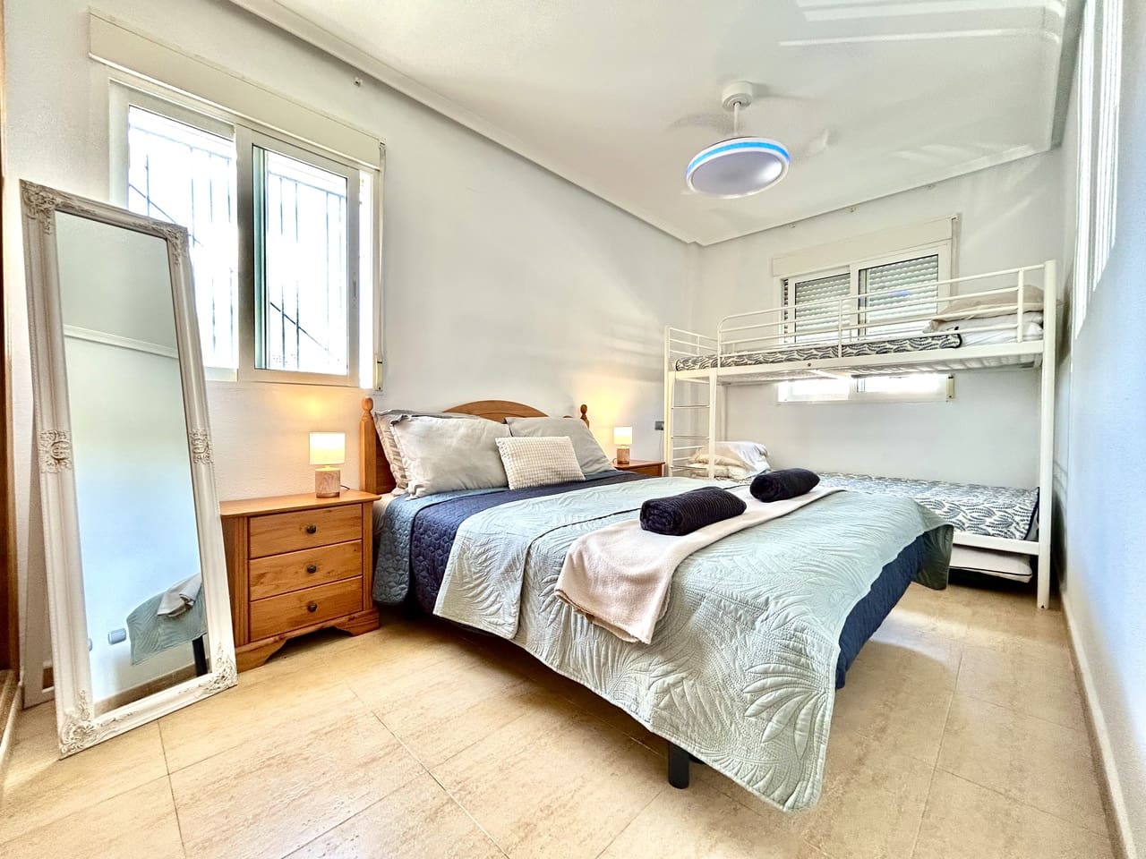 2 soveværelse Lejlighed til salg i Villamartin med garage - € 159.950 (Ref: 9824894)