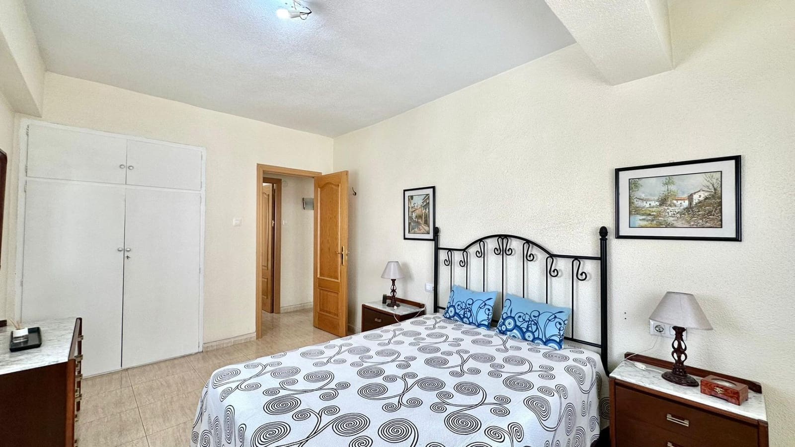 3 soveværelse Lejlighed til salg i Torrevieja - € 154.900 (Ref: 9824895)