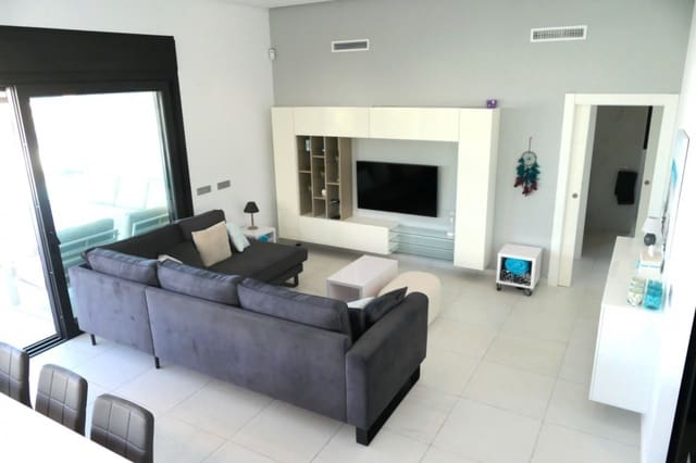 4 Zimmer Villa zu verkaufen in Benijófar - 675.000 € (Ref: 9824897)