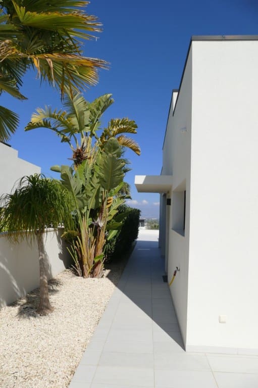 4 Zimmer Villa zu verkaufen in Benijofar - 675.000 € (Ref: 9824897)