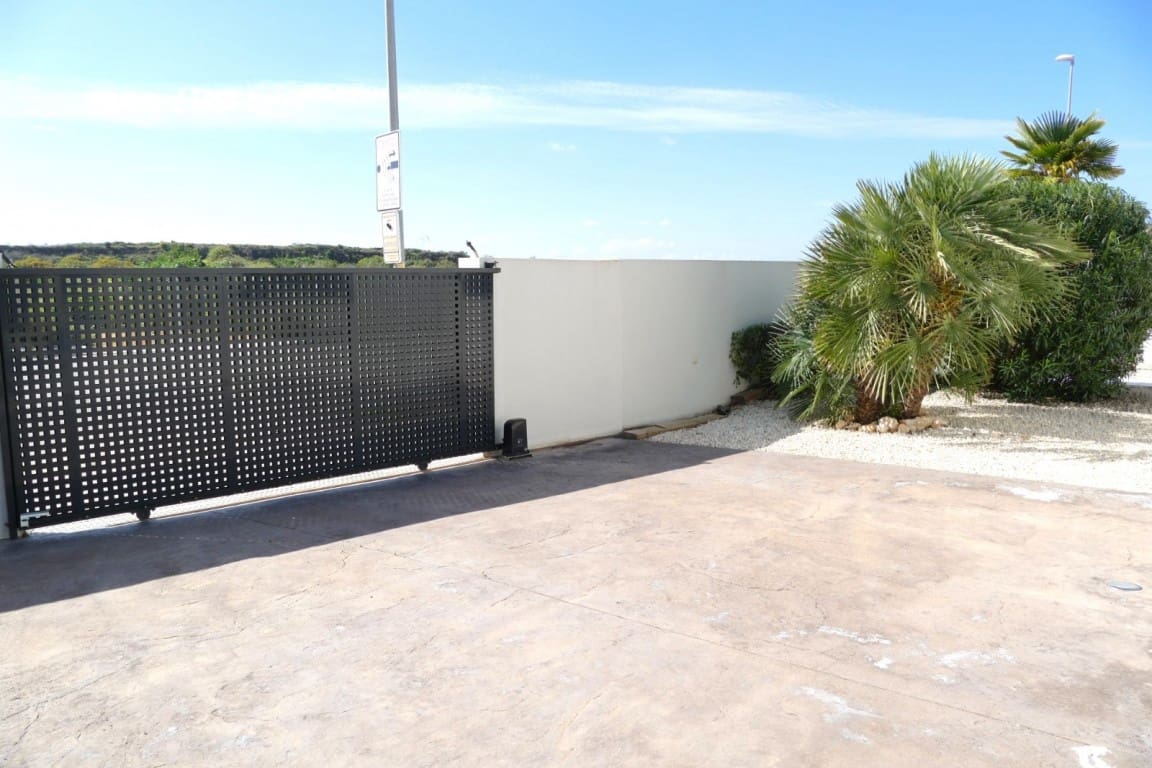 4 Zimmer Villa zu verkaufen in Benijofar - 675.000 € (Ref: 9824897)