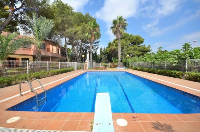 6 chambre Villa/Maison à vendre à Los Balcones - Los Altos, Torrevieja avec piscine - 690 000 € (Ref: 9824901)