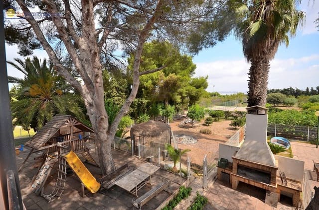 6 chambre Villa/Maison à vendre à Los Balcones - Los Altos, Torrevieja avec piscine - 690 000 € (Ref: 9824901)