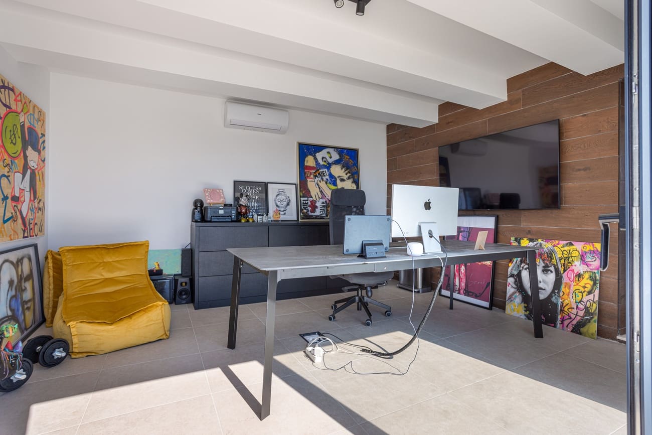 4 makuuhuone Huvila myytävänä paikassa Ciudad Quesada mukana uima-altaan - 699 000 € (Ref: 9824910)