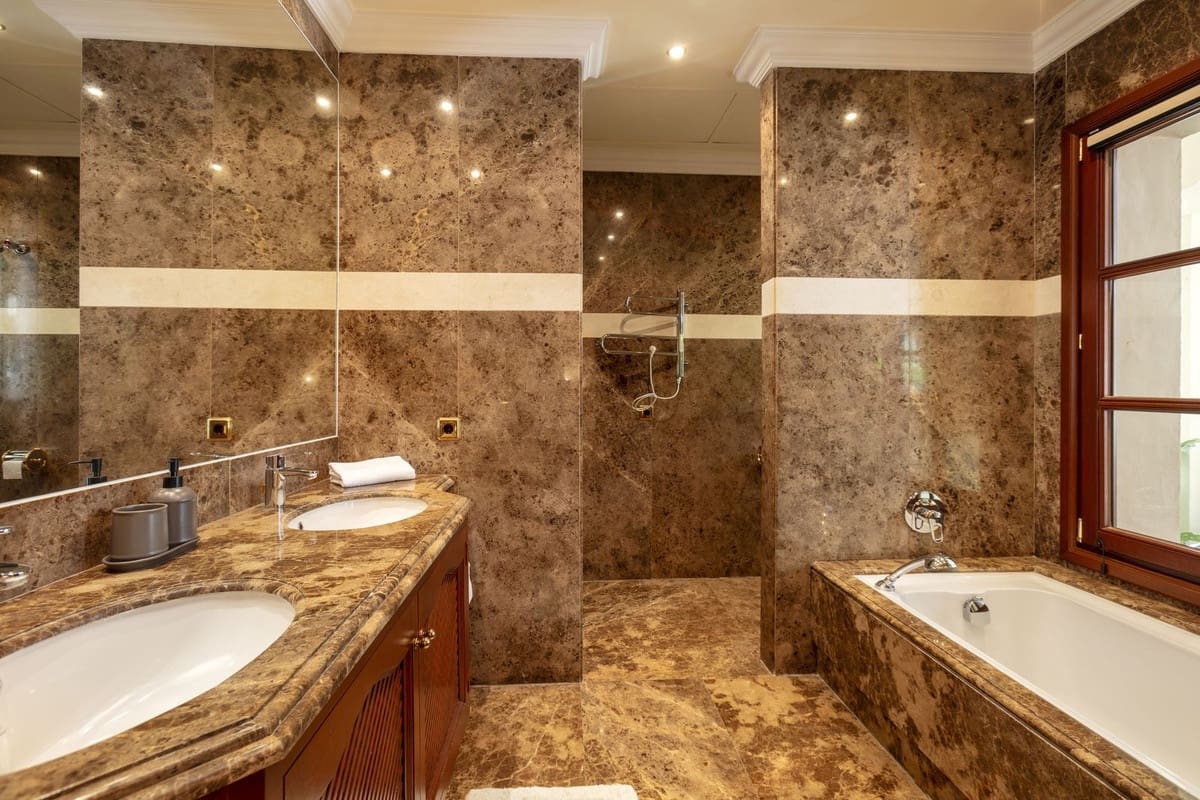 8 slaapkamer Villa te koop in La Zagaleta met zwembad - € 5.850.000 (Ref: 9828885)