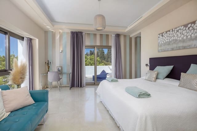 5 chambre Villa/Maison Semi-Mitoyenne à vendre à El Paraíso, Benahavís avec piscine - 3 680 000 € (Ref: 9828886)
