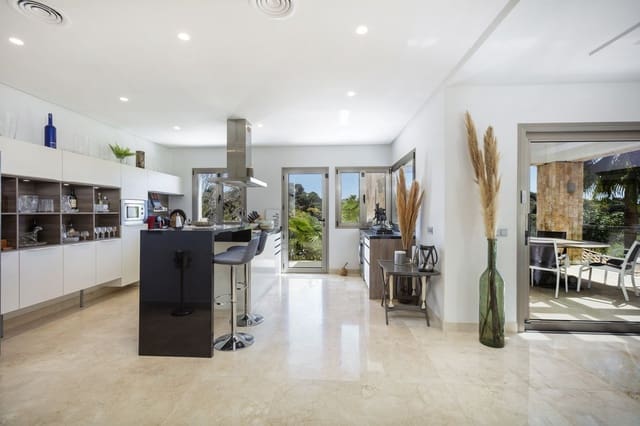 5 chambre Villa/Maison Semi-Mitoyenne à vendre à El Paraíso, Benahavís avec piscine - 3 680 000 € (Ref: 9828886)