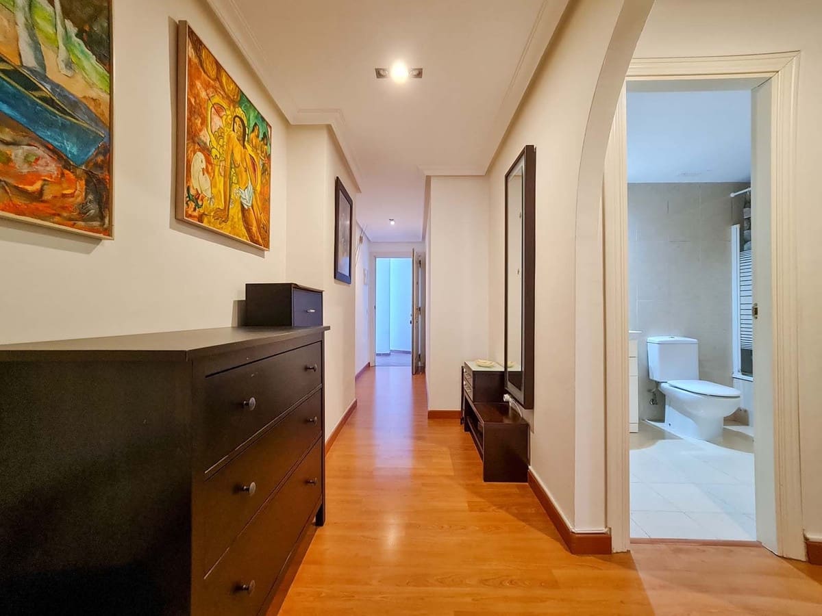 1 soverom Leilighet til salgs i Nueva Andalucia med svømmebasseng garasje - € 460 000 (Ref: 9828892)