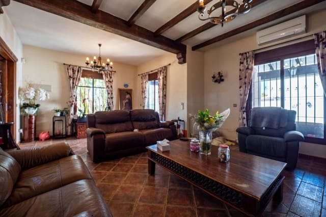 4 chambre Villa/Maison Semi-Mitoyenne à vendre à Alhaurín el Grande avec piscine - 695 000 € (Ref: 9828893)