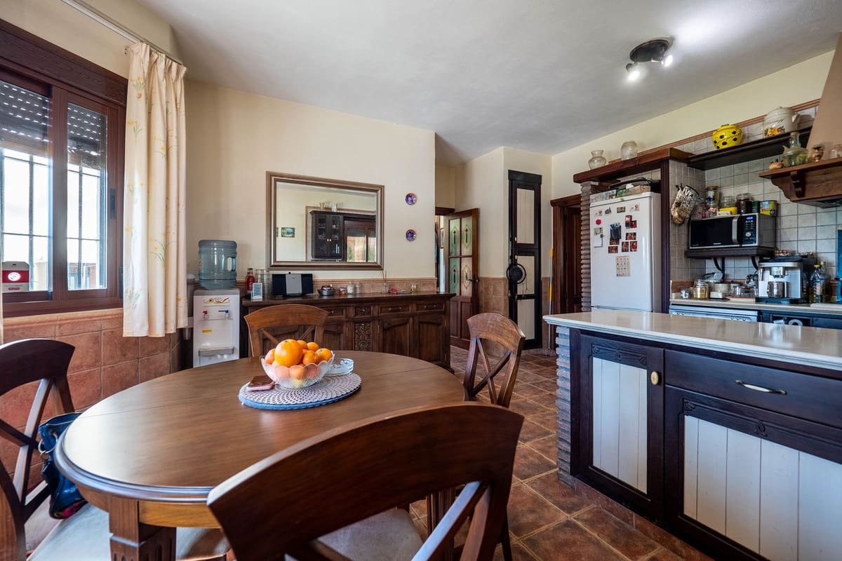 4 chambre Villa/Maison Semi-Mitoyenne à vendre à Alhaurin el Grande avec piscine - 695 000 € (Ref: 9828893)
