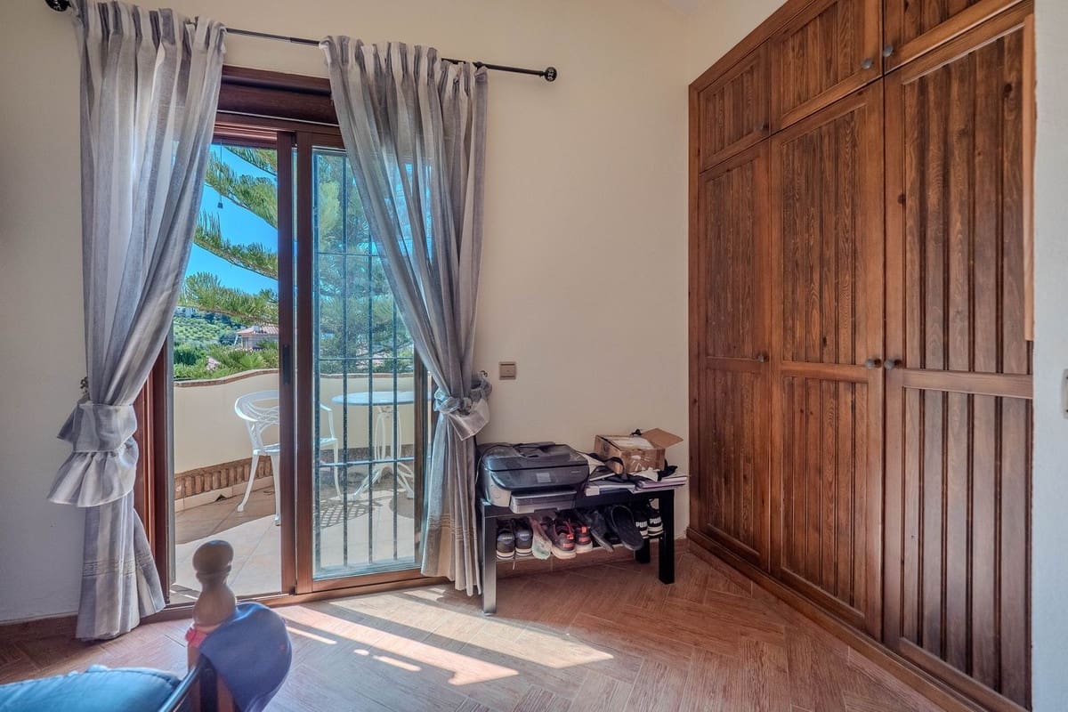 4 chambre Villa/Maison Semi-Mitoyenne à vendre à Alhaurin el Grande avec piscine - 695 000 € (Ref: 9828893)
