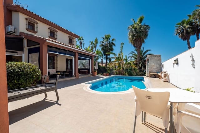 4 chambre Villa/Maison Semi-Mitoyenne à vendre à Alhaurín el Grande avec piscine - 695 000 € (Ref: 9828893)