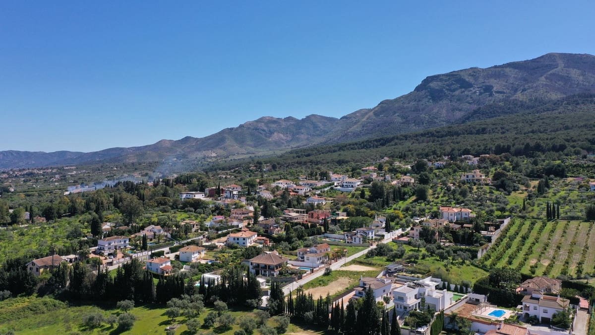 4 chambre Villa/Maison Semi-Mitoyenne à vendre à Alhaurin el Grande avec piscine - 695 000 € (Ref: 9828893)
