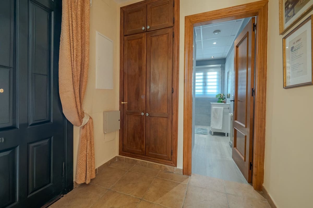 5 slaapkamer Halfvrijstaande villa te koop in Alhaurin el Grande met zwembad - € 695.000 (Ref: 9828894)