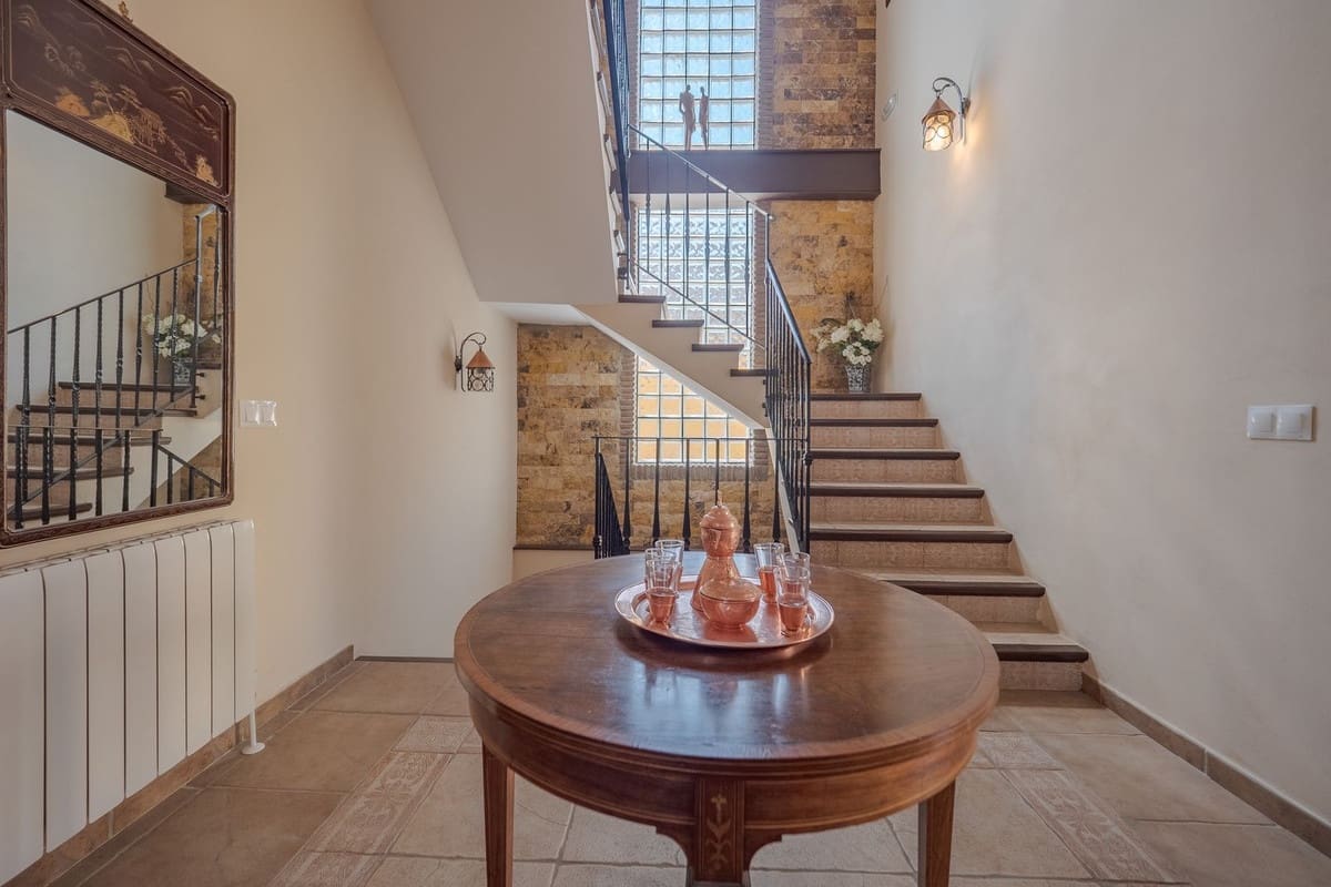 5 slaapkamer Halfvrijstaande villa te koop in Alhaurin el Grande met zwembad - € 695.000 (Ref: 9828894)