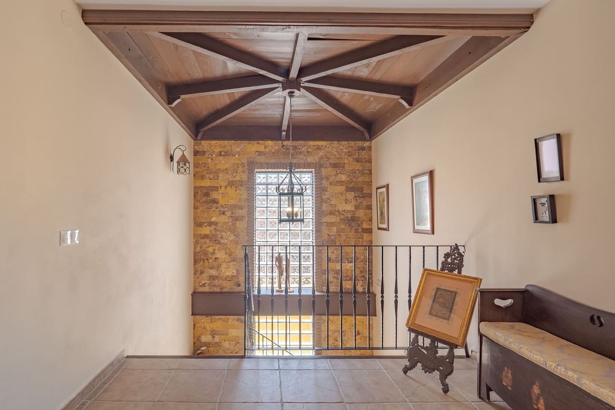 5 slaapkamer Halfvrijstaande villa te koop in Alhaurin el Grande met zwembad - € 695.000 (Ref: 9828894)