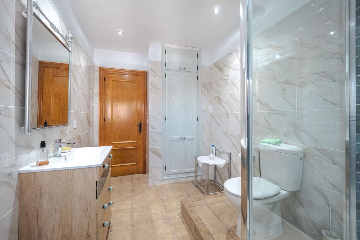 5 slaapkamer Halfvrijstaande villa te koop in Alhaurin el Grande met zwembad - € 695.000 (Ref: 9828894)
