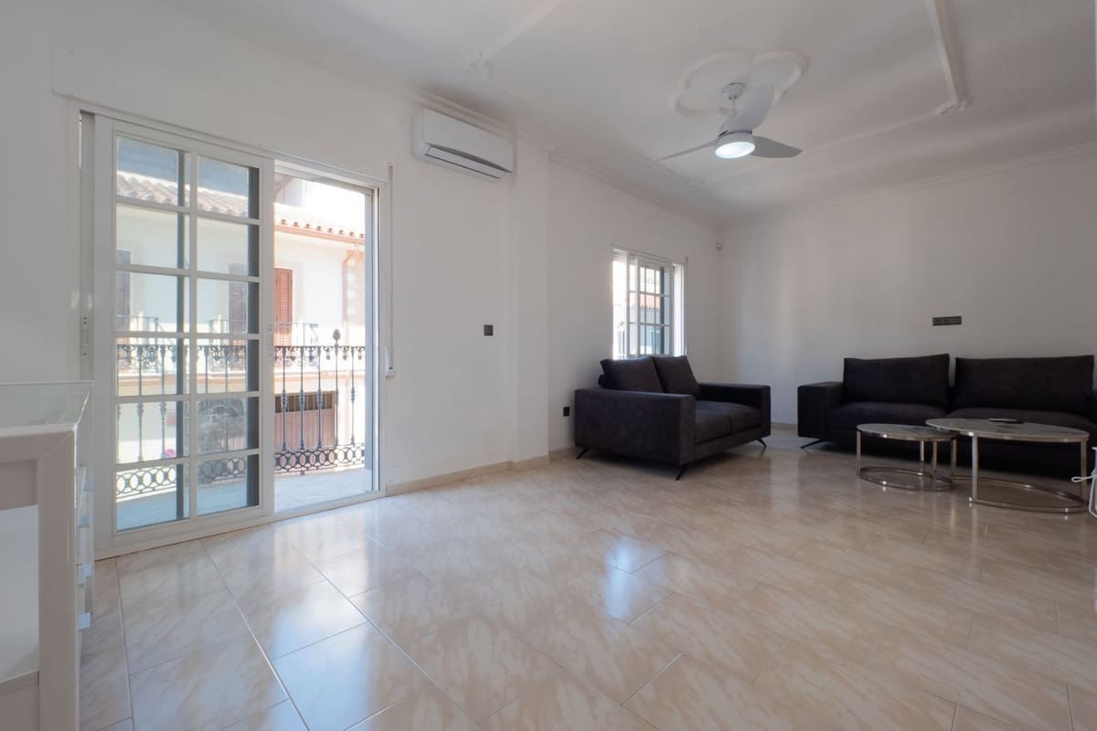 6 Zimmer Villa zu verkaufen in Alhaurin el Grande mit Pool - 585.000 € (Ref: 9828895)