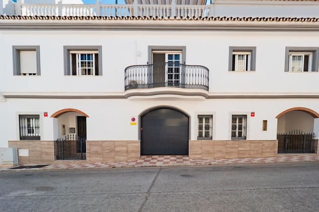 6 soveværelse Lejlighed til salg i Alhaurín el Grande med swimmingpool - € 585.000 (Ref: 9828895)
