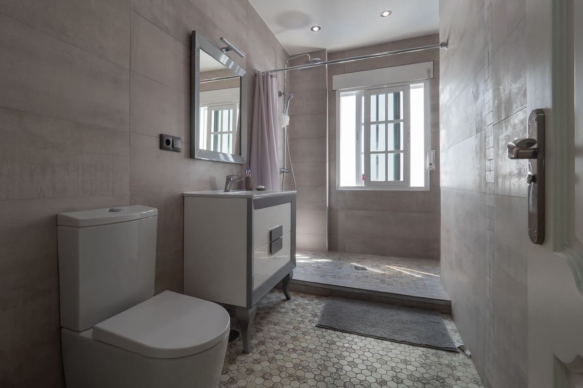6 Zimmer Villa zu verkaufen in Alhaurin el Grande mit Pool - 585.000 € (Ref: 9828895)