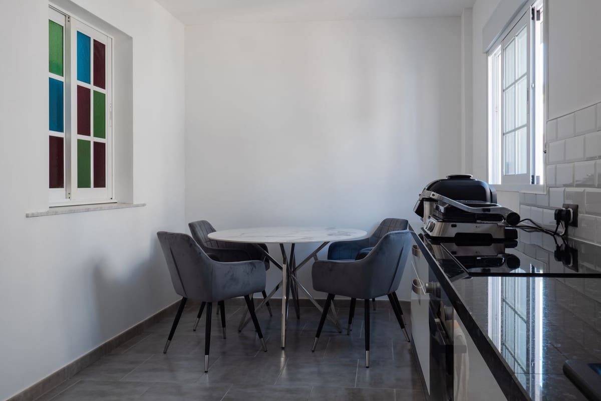 6 Zimmer Villa zu verkaufen in Alhaurin el Grande mit Pool - 585.000 € (Ref: 9828895)