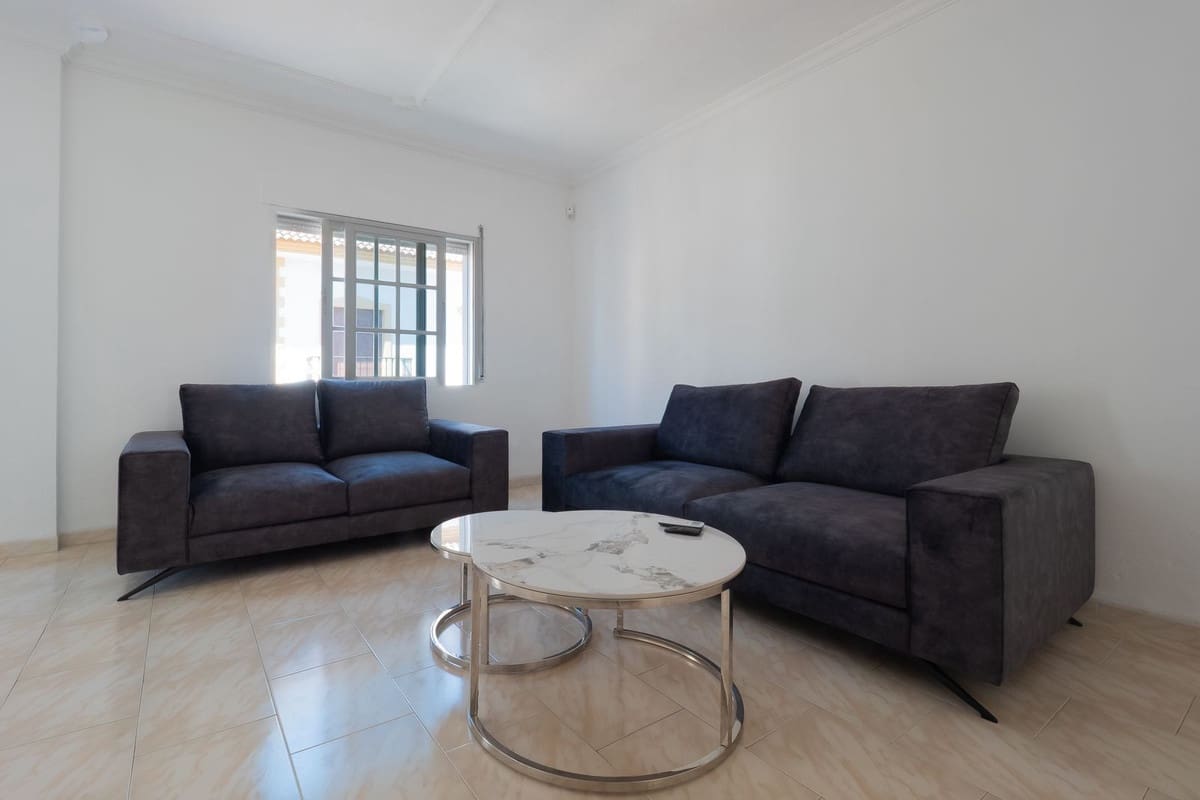 6 Zimmer Villa zu verkaufen in Alhaurin el Grande mit Pool - 585.000 € (Ref: 9828895)