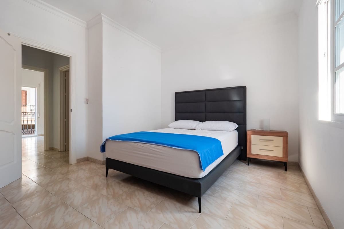 6 Zimmer Villa zu verkaufen in Alhaurin el Grande mit Pool - 585.000 € (Ref: 9828895)