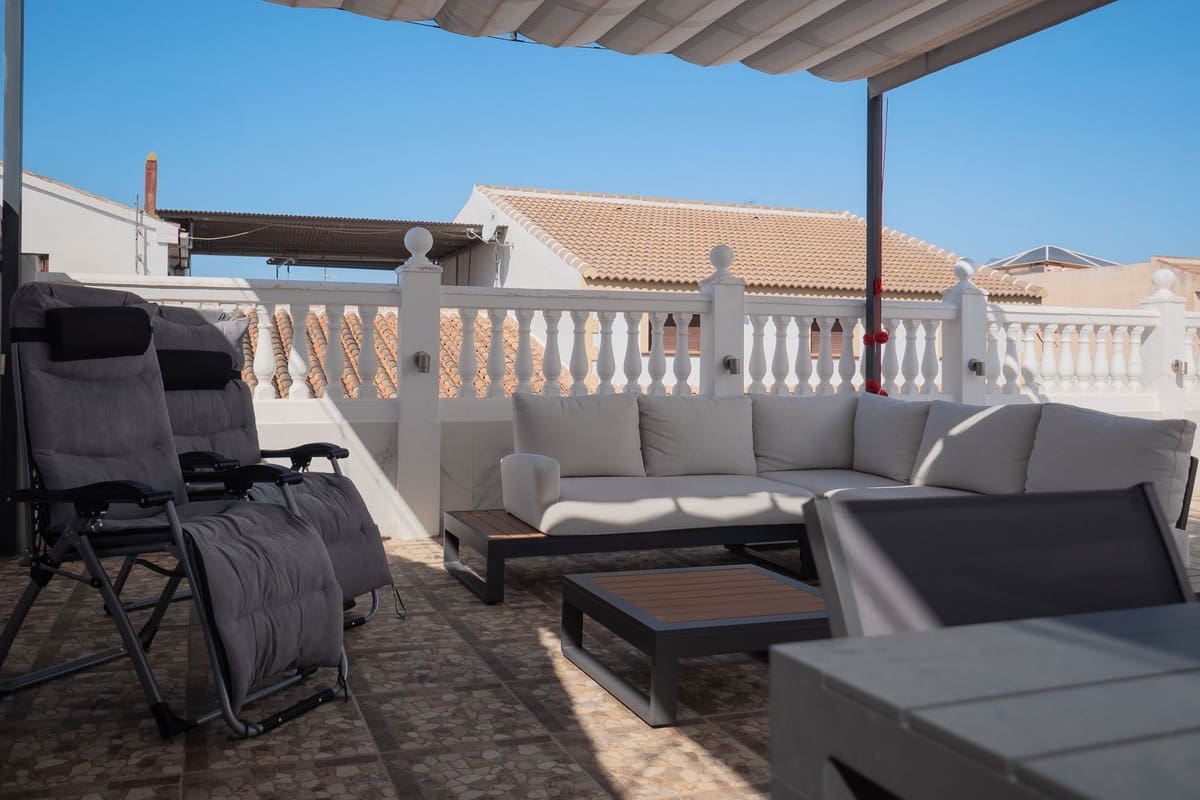 6 Zimmer Villa zu verkaufen in Alhaurin el Grande mit Pool - 585.000 € (Ref: 9828895)