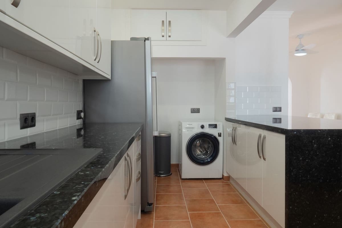 6 Zimmer Villa zu verkaufen in Alhaurin el Grande mit Pool - 585.000 € (Ref: 9828895)