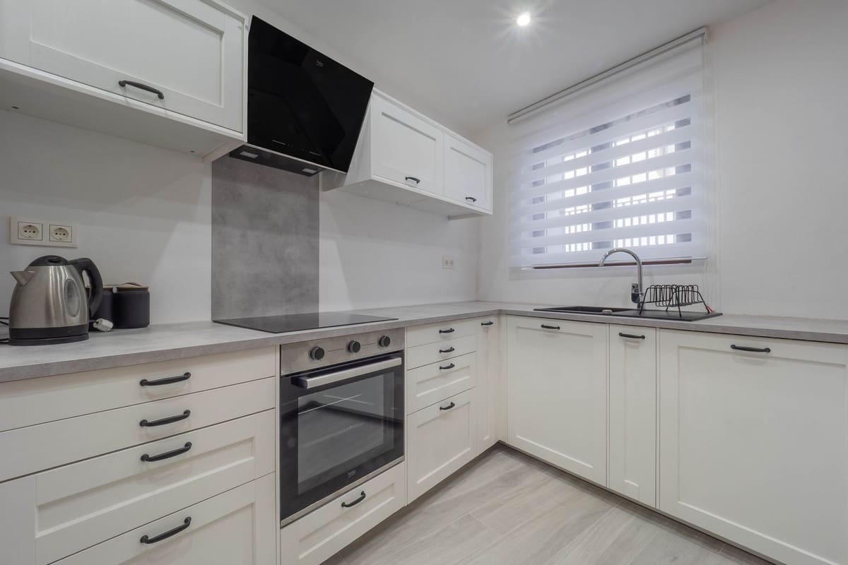 3 bedroom Apartment for sale in Alhaurin el Grande with pool - € 275,000 (Ref: 9828897)