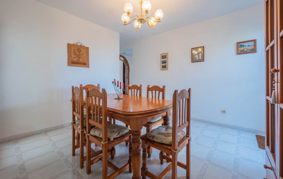 4 camera da letto Villa in vendita in Alhaurin el Grande con piscina - 240.000 € (Rif: 9828898)