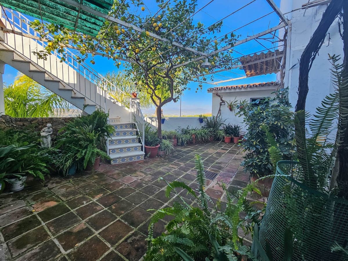 4 camera da letto Villa in vendita in Alhaurin el Grande con piscina - 240.000 € (Rif: 9828898)