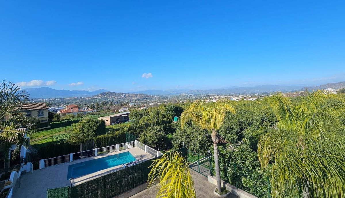4 camera da letto Villa in vendita in Alhaurin el Grande con piscina - 240.000 € (Rif: 9828898)