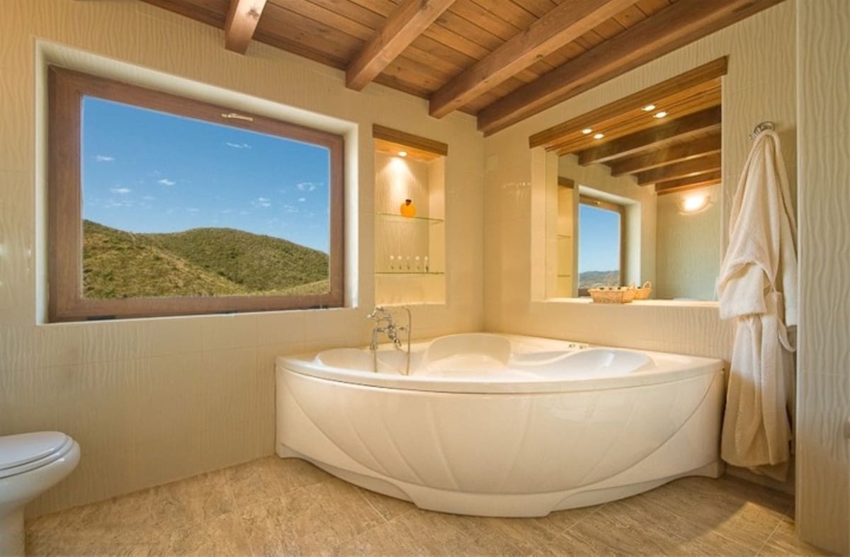 7 bedroom Apartment for sale in Alhaurin el Grande with pool - € 2,500,000 (Ref: 9828899)
