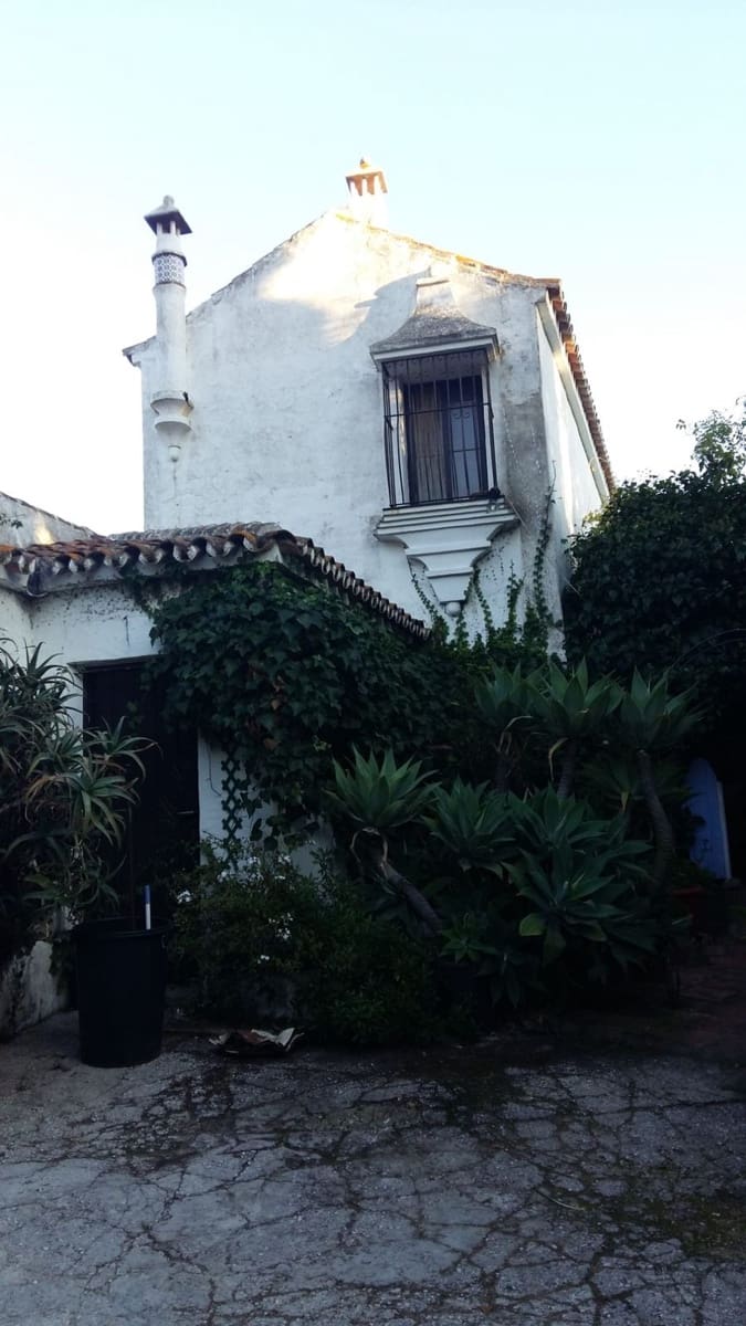 9 slaapkamer Appartement te koop in Mijas met zwembad - € 1.800.000 (Ref: 9828900)