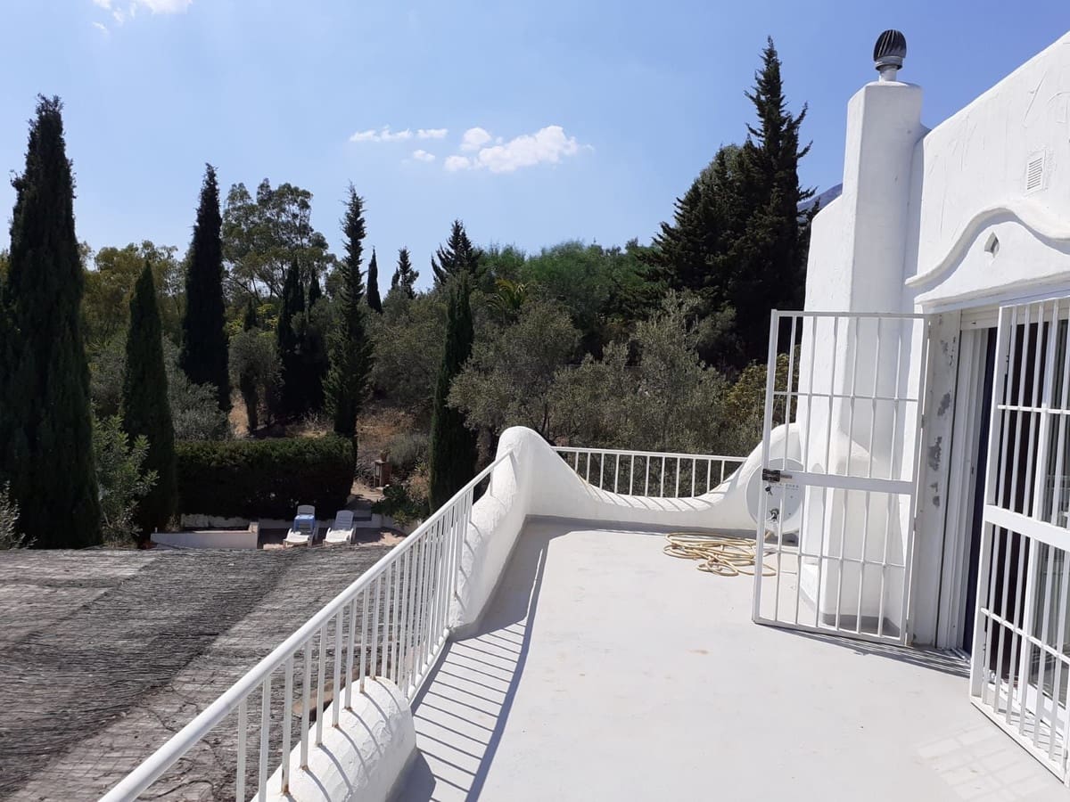 9 slaapkamer Appartement te koop in Mijas met zwembad - € 1.800.000 (Ref: 9828900)