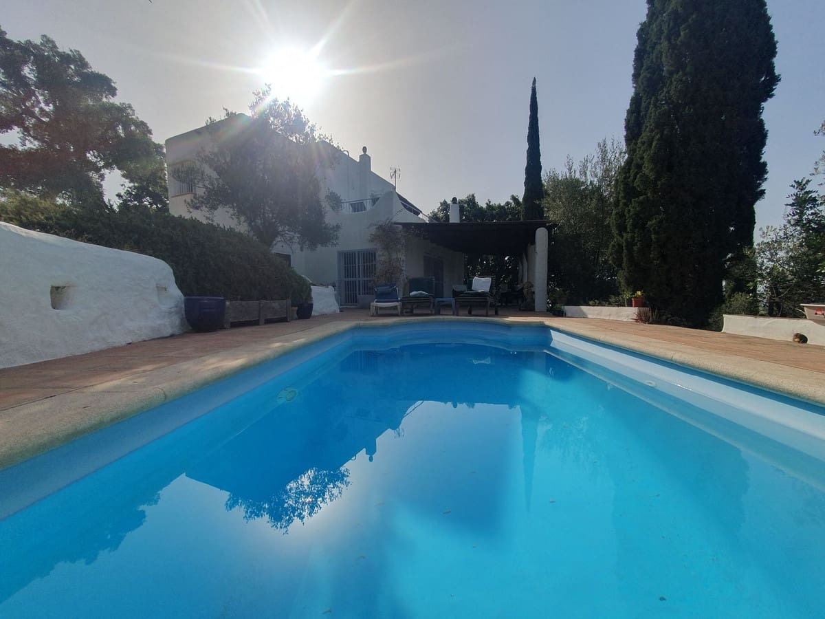 9 slaapkamer Appartement te koop in Mijas met zwembad - € 1.800.000 (Ref: 9828900)