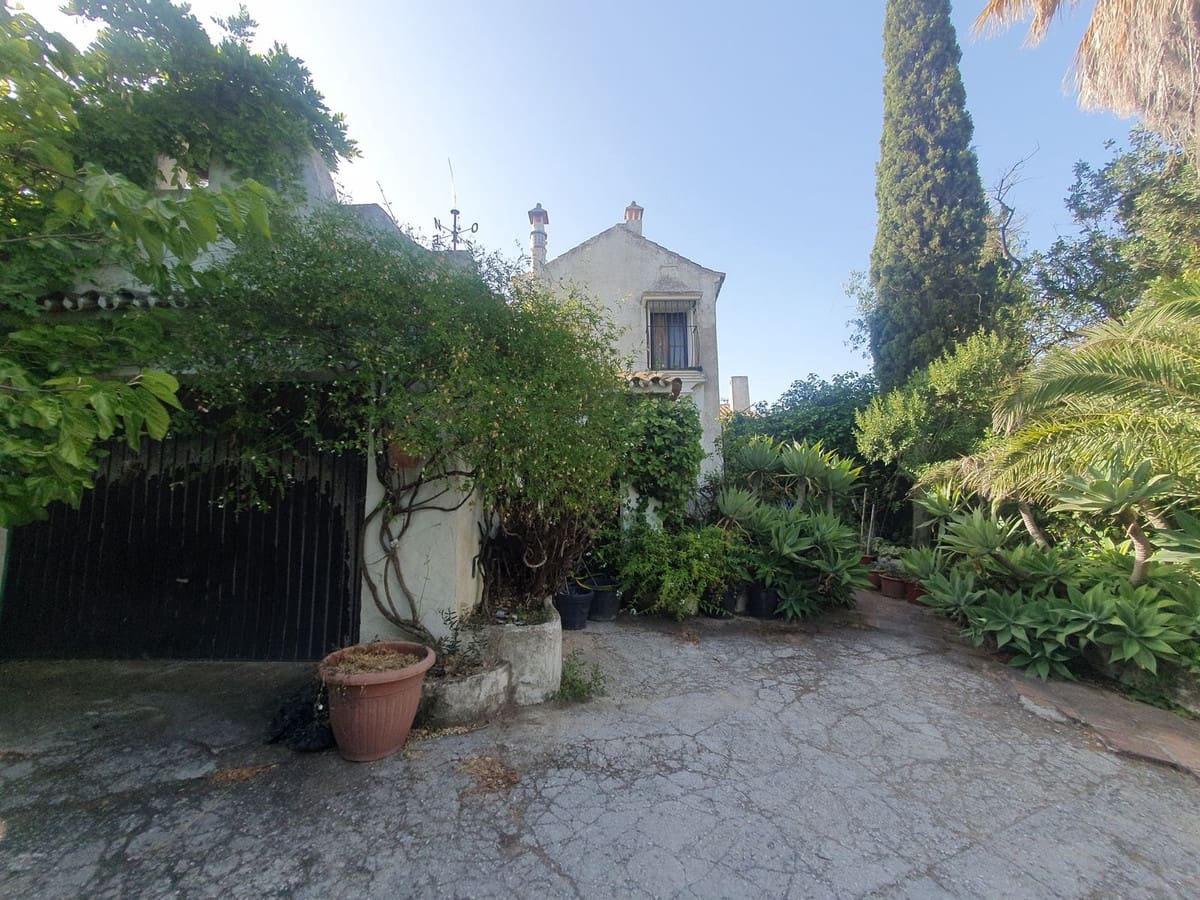 9 slaapkamer Appartement te koop in Mijas met zwembad - € 1.800.000 (Ref: 9828900)
