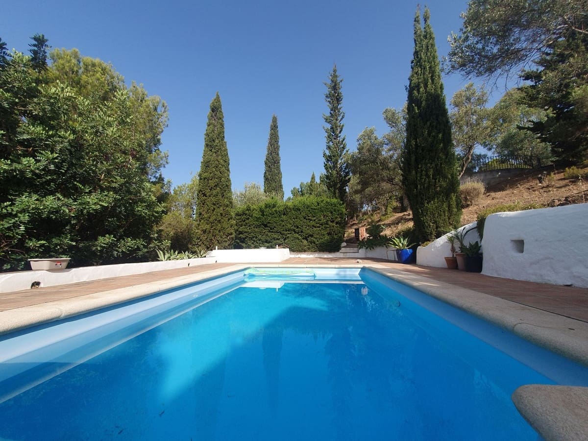 9 slaapkamer Appartement te koop in Mijas met zwembad - € 1.800.000 (Ref: 9828900)
