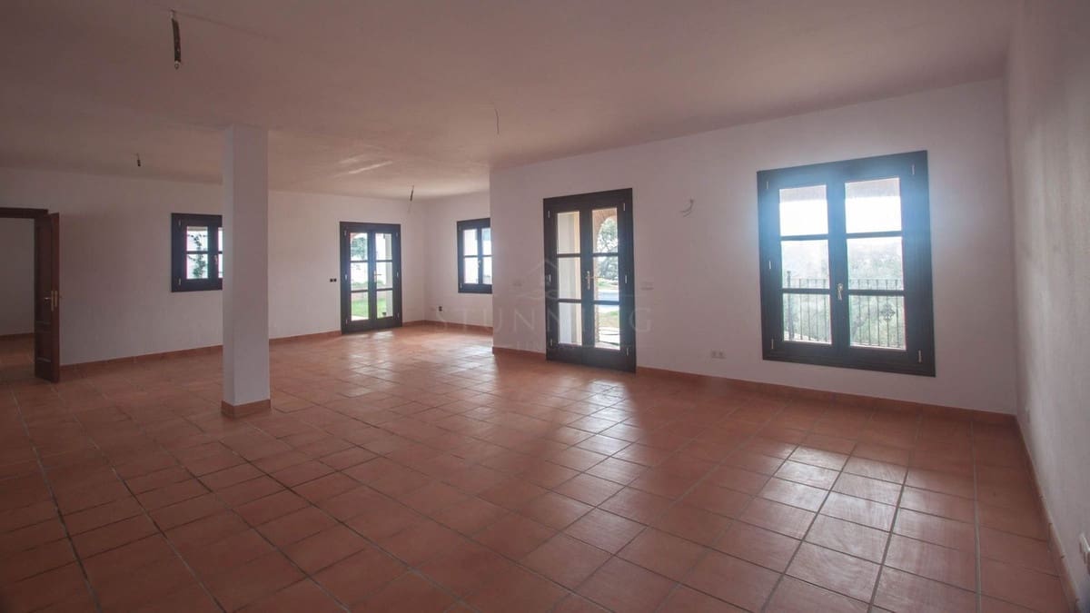4 soverom Kjedet enebolig til salgs i Casares med svømmebasseng - € 1 645 000 (Ref: 9828901)