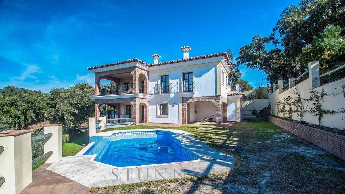 4 soverom Kjedet enebolig til salgs i Casares med svømmebasseng - € 1 645 000 (Ref: 9828901)