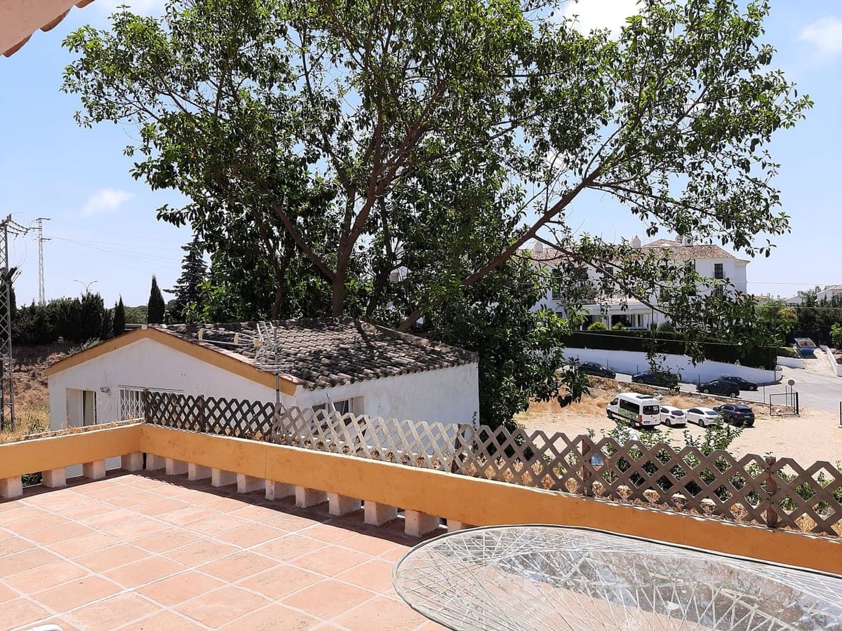 4 soveværelse Villa til salg i Mijas med swimmingpool - € 560.000 (Ref: 9828902)